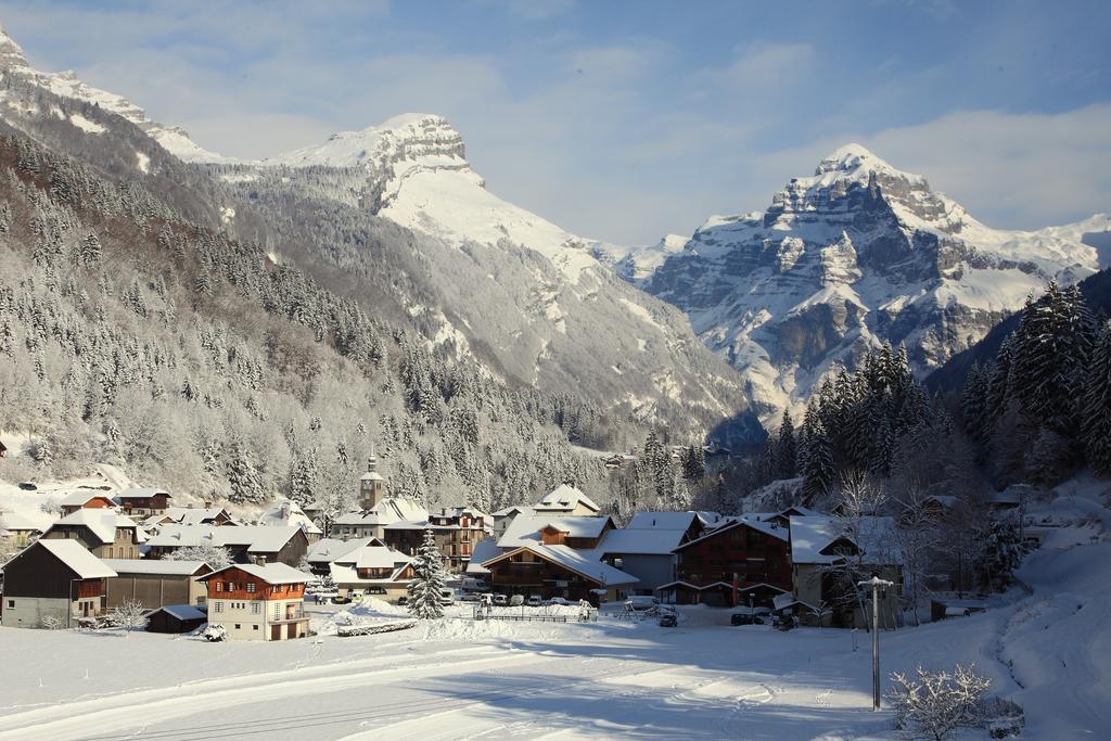 Village Vacances Le Salvagny Sixt-Fer-a-Cheval Bagian luar foto